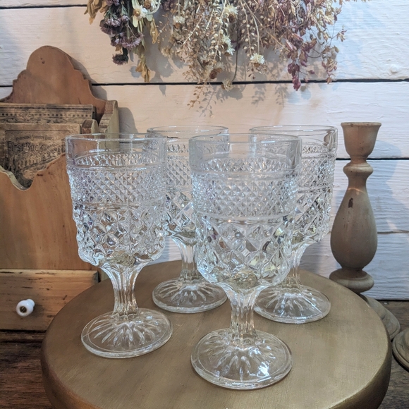 Set of Four Wexford Wine / Water Goblets - Picture 4 of 7